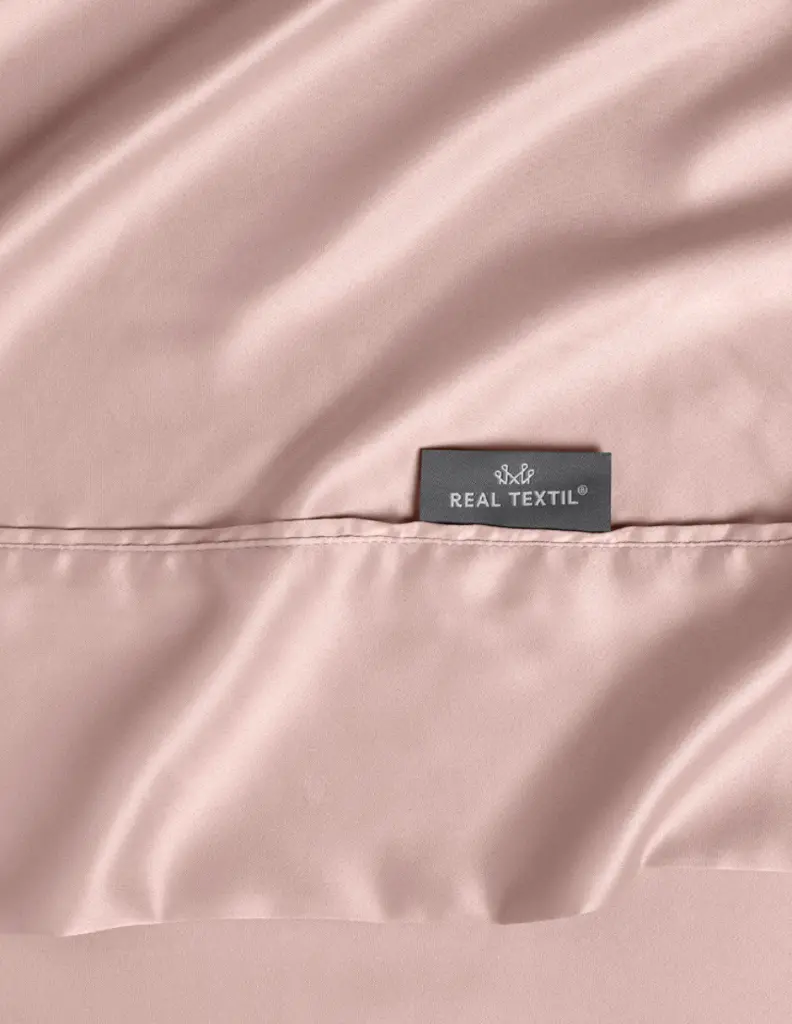 Real-Textil-Sabanas-Satin-Rosa-Acabado-Brillante-03.webp