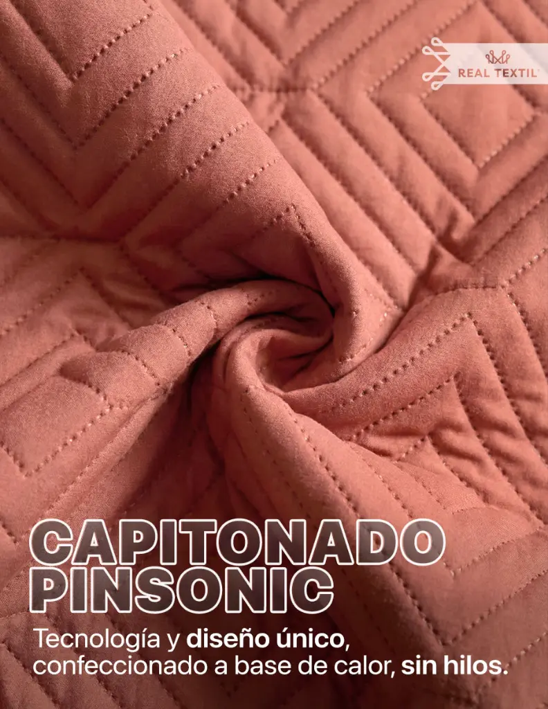 03-Real-Textil-Set-Edredon-Pinsonic-Ligero-TerracotaQS.webp